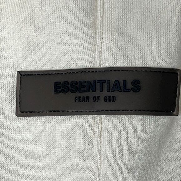 Fear Of God Essentials Sweatshorts Mens XL Cream Fleece Lounge Shorts Drawstring - Picture 4 of 16